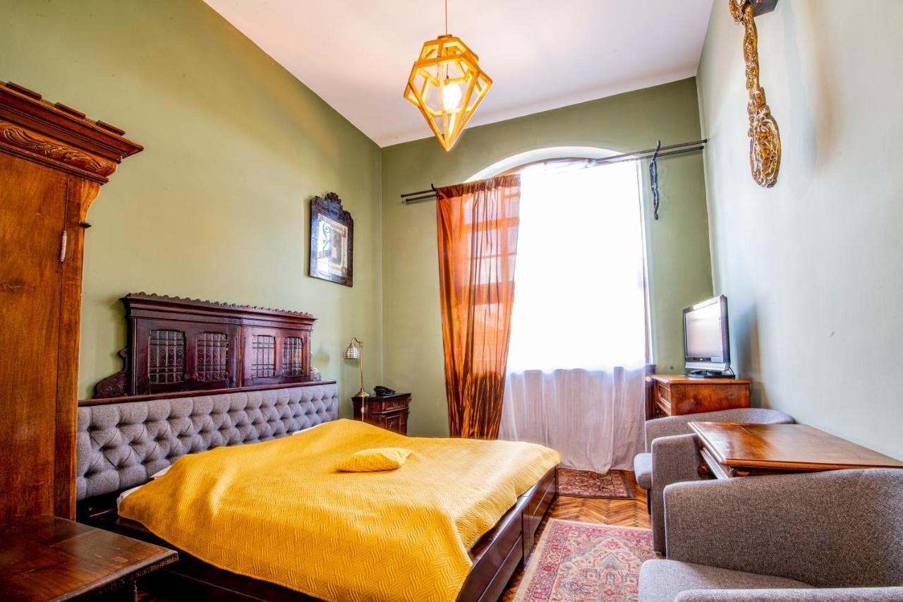 Hotel Poesis ساتو ماري المظهر الخارجي الصورة