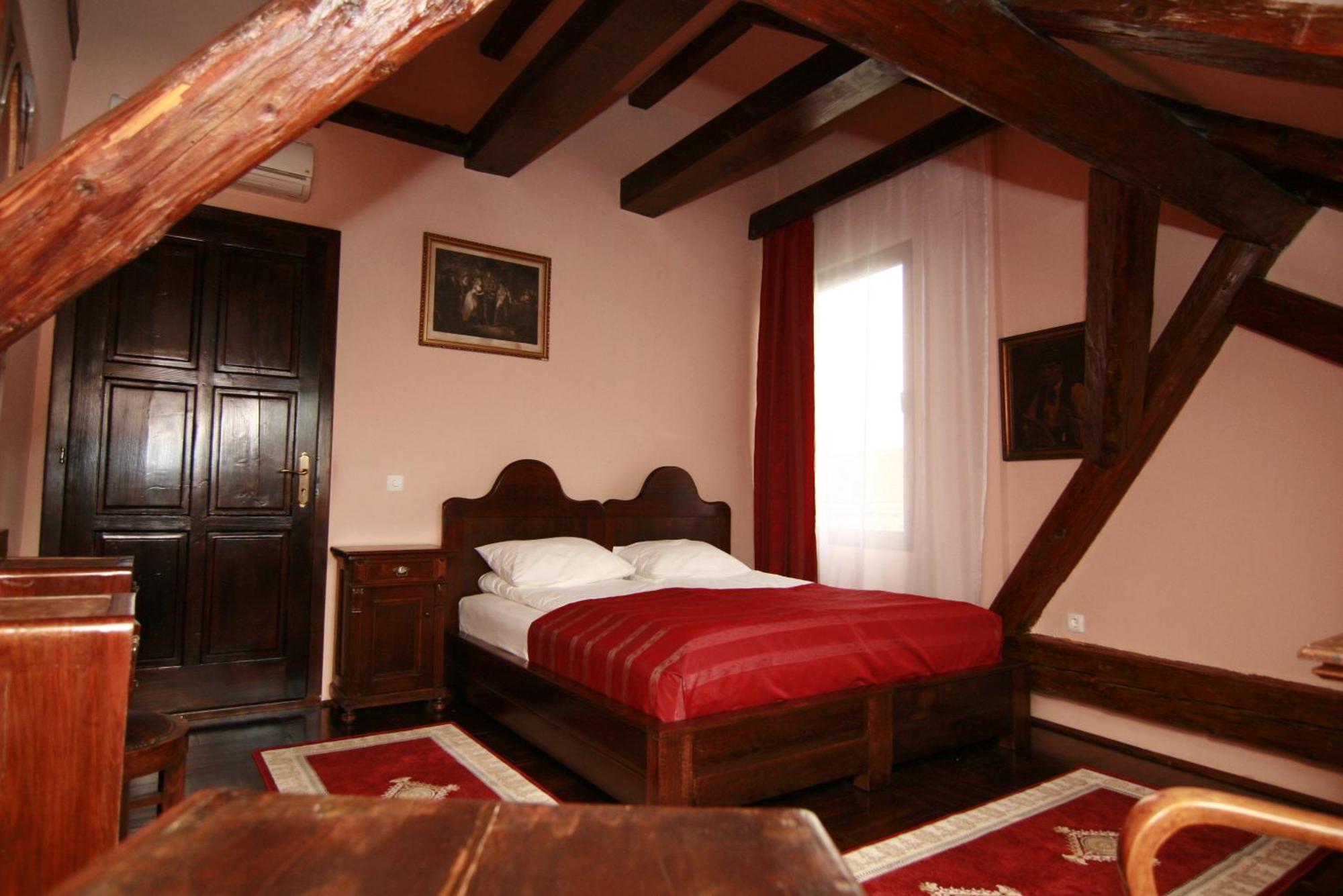 Hotel Poesis ساتو ماري المظهر الخارجي الصورة