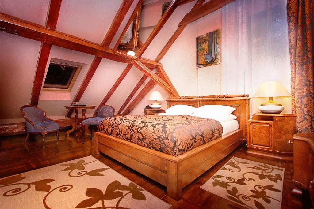 Hotel Poesis ساتو ماري المظهر الخارجي الصورة