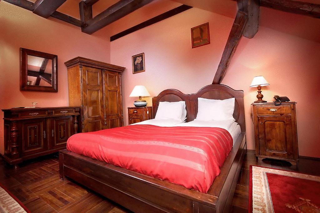 Hotel Poesis ساتو ماري المظهر الخارجي الصورة